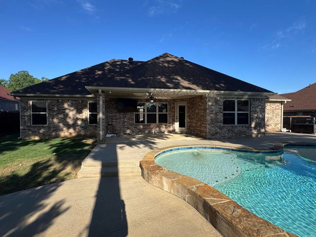 3018 DAPPLE GRAY, Benton, AR 72015