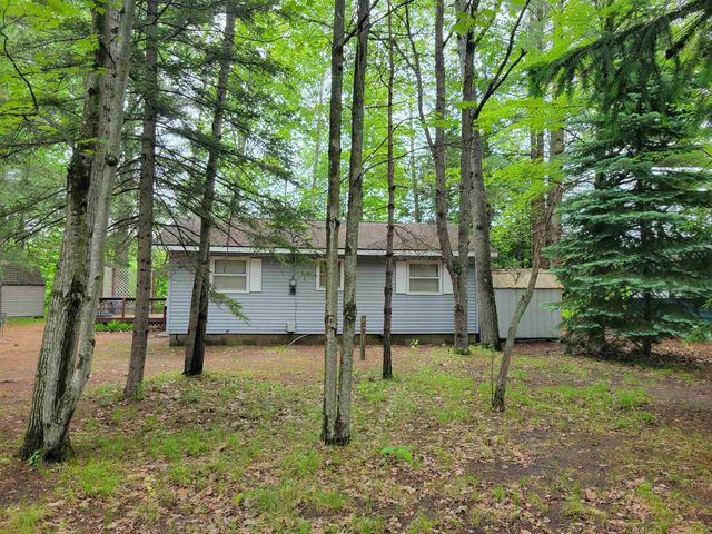 1441 Birma Trail, Beaverton, MI 48612