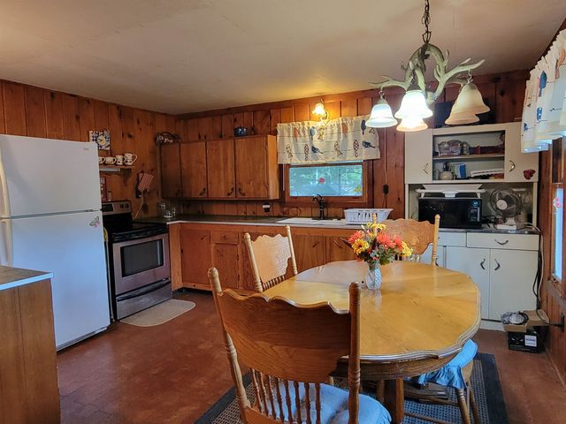 1441 Birma Trail, Beaverton, MI 48612