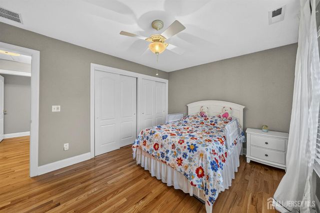 5 Adam Court, Monroe, NJ 08831