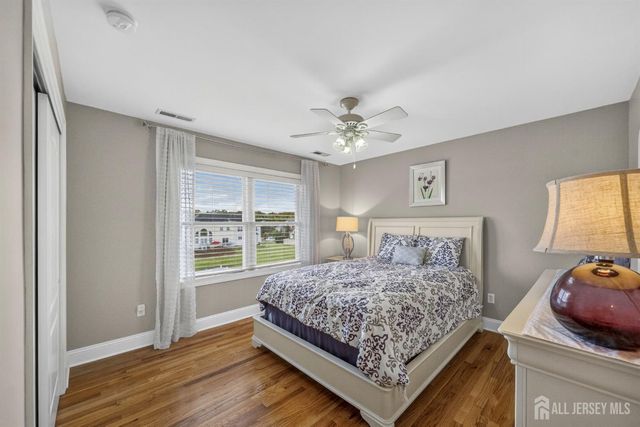 5 Adam Court, Monroe, NJ 08831