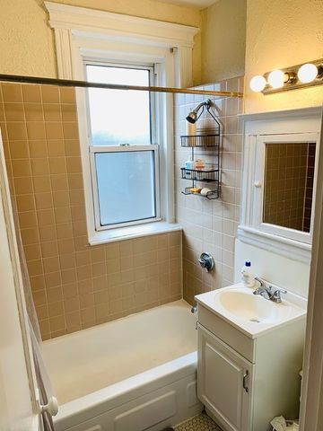 333 Harvard 12, Cambridge, MA 02139