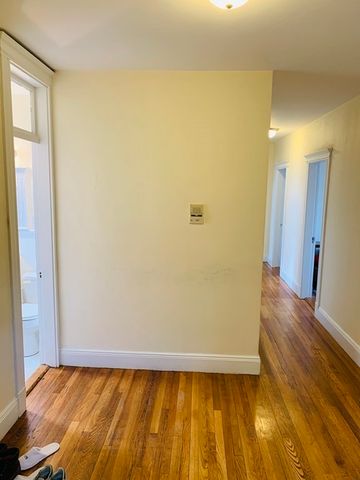 333 Harvard 12, Cambridge, MA 02139