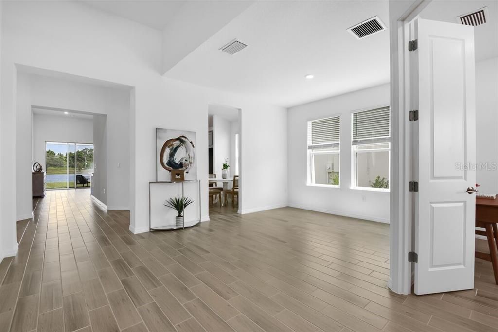 Image 7 of property listing at 585 MOON SHELL CIRCLE, New Smyrna Beach, FL 32168