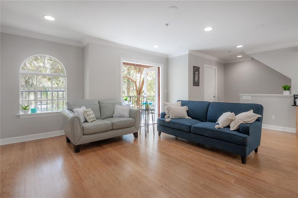 Image 16 of property listing at 3308 LAS CAMPOS PLACE, Tampa, FL 33611