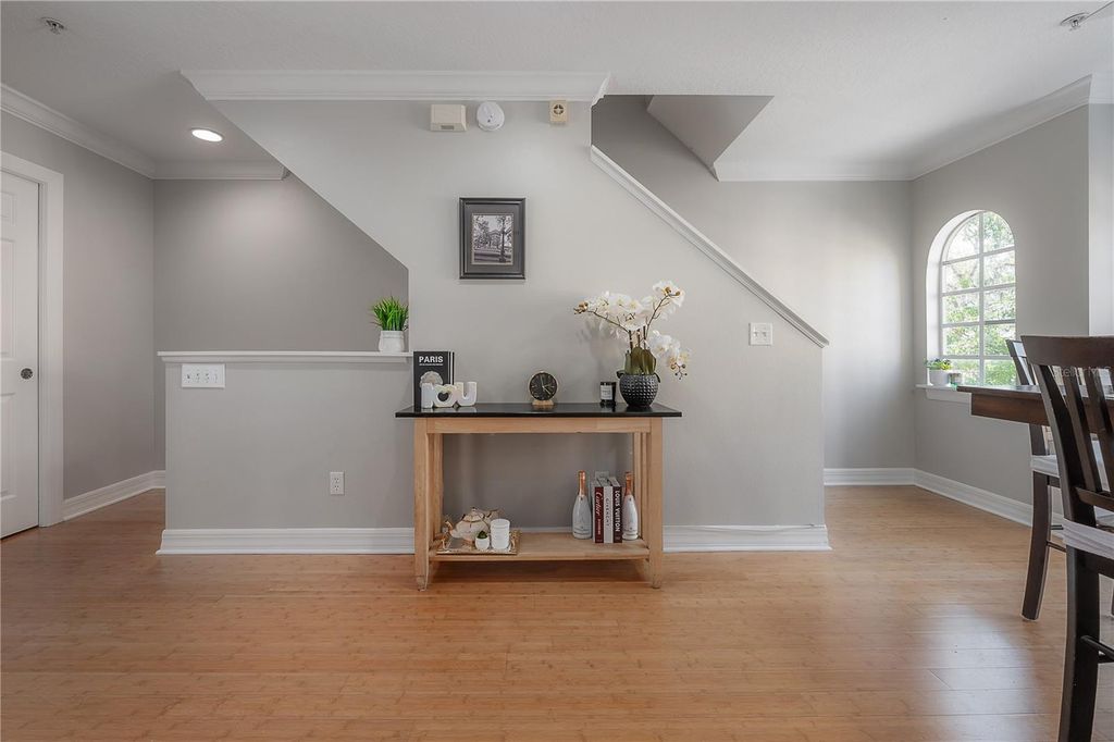 Image 26 of property listing at 3308 LAS CAMPOS PLACE, Tampa, FL 33611