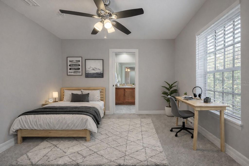 Image 36 of property listing at 3308 LAS CAMPOS PLACE, Tampa, FL 33611