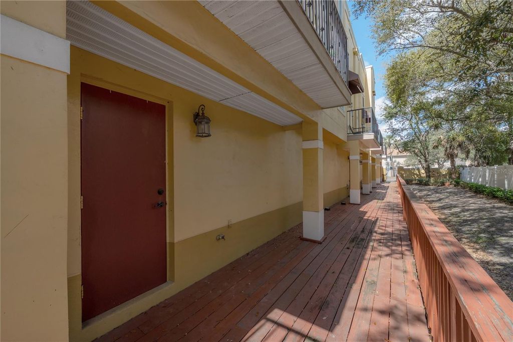 Image 42 of property listing at 3308 LAS CAMPOS PLACE, Tampa, FL 33611