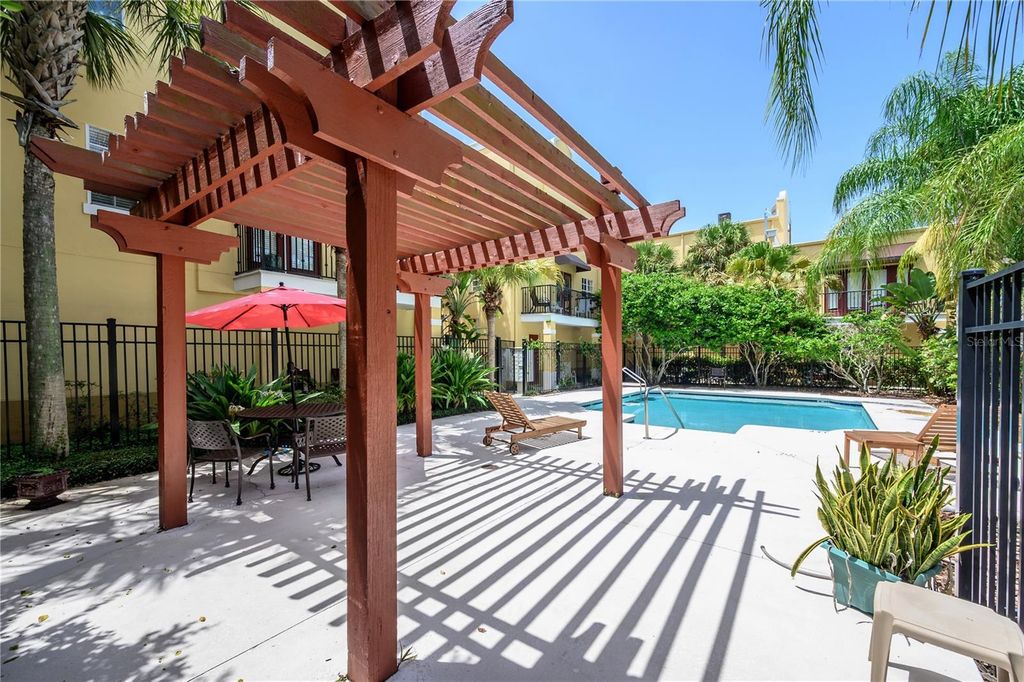 Image 47 of property listing at 3308 LAS CAMPOS PLACE, Tampa, FL 33611