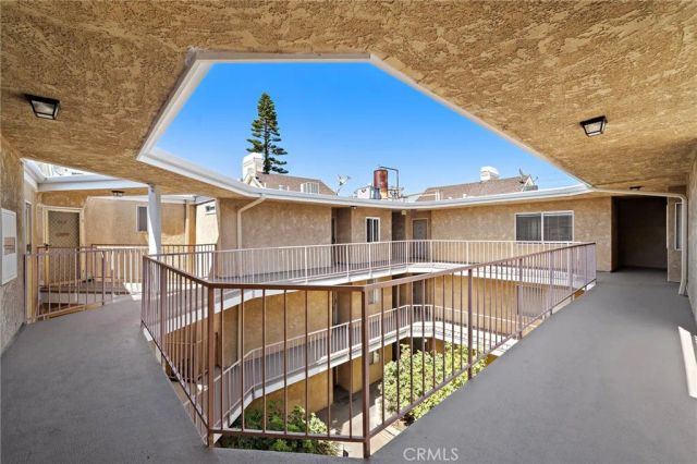 1100 Newport Avenue 404, Long Beach, CA 90804