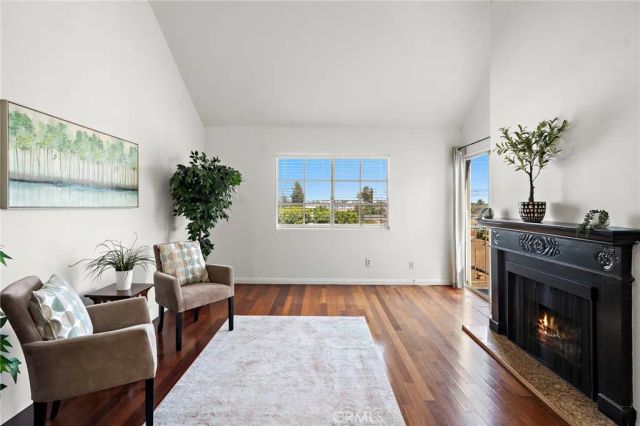 1100 Newport Avenue 404, Long Beach, CA 90804