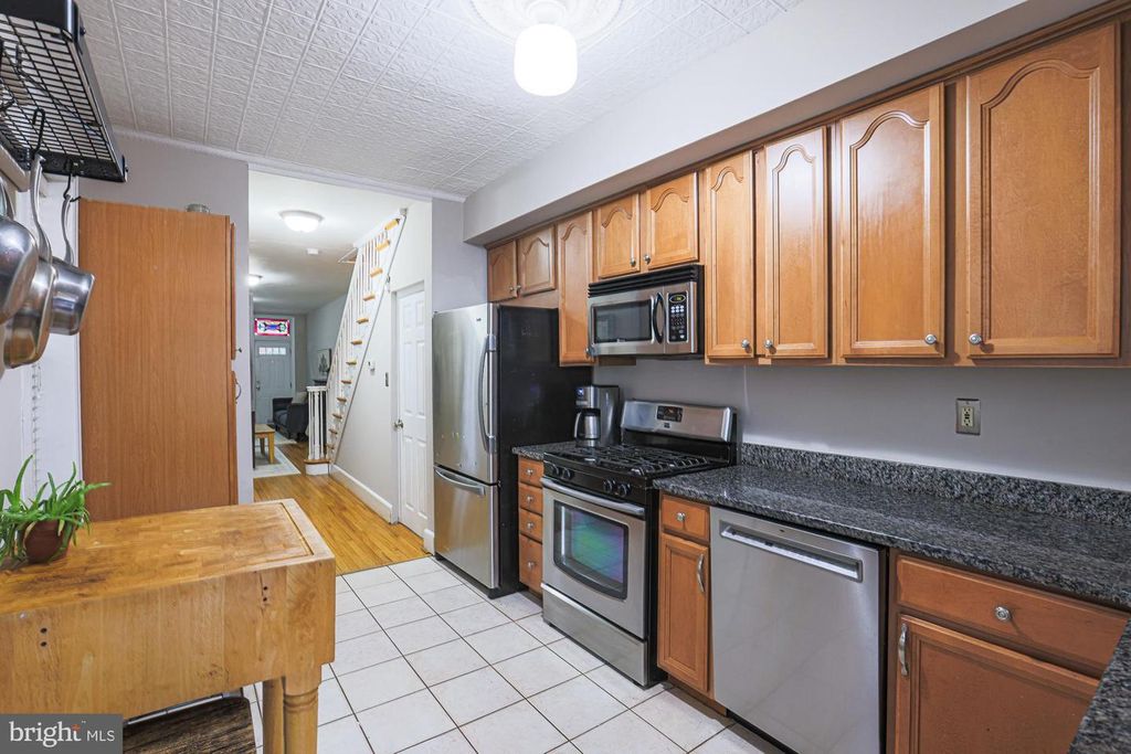 Image 13 of property listing at 1010 S BOULDIN ST, Baltimore, MD 21224
