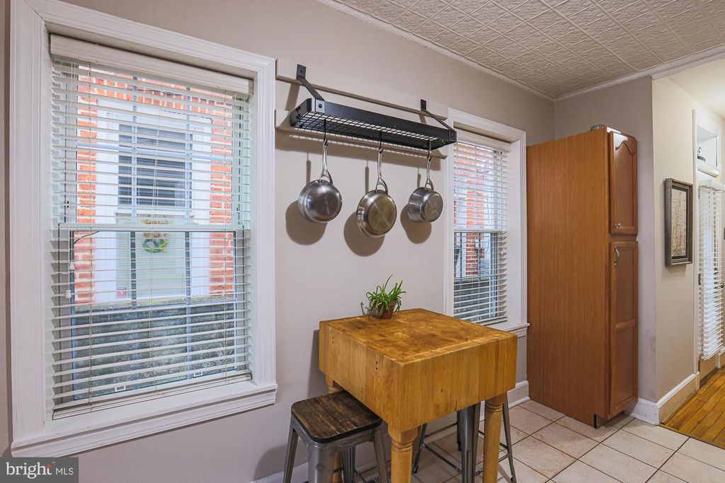 Image 16 of property listing at 1010 S BOULDIN ST, Baltimore, MD 21224