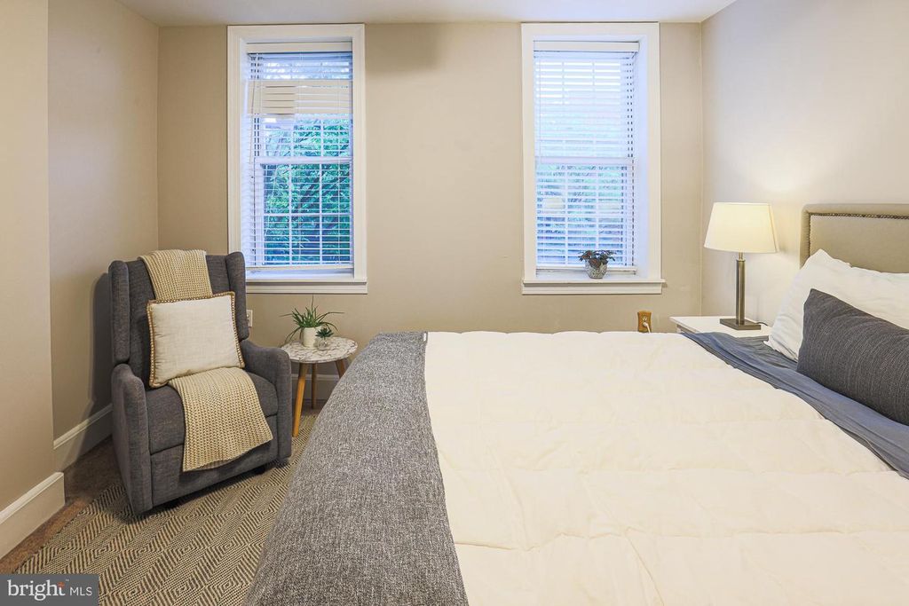 Image 18 of property listing at 1010 S BOULDIN ST, Baltimore, MD 21224