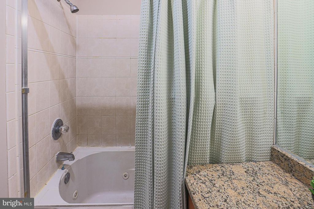 Image 20 of property listing at 1010 S BOULDIN ST, Baltimore, MD 21224
