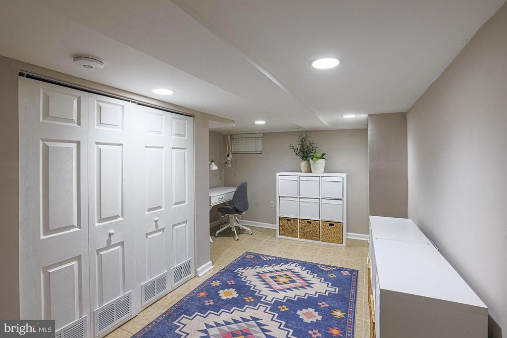 Image 26 of property listing at 1010 S BOULDIN ST, Baltimore, MD 21224