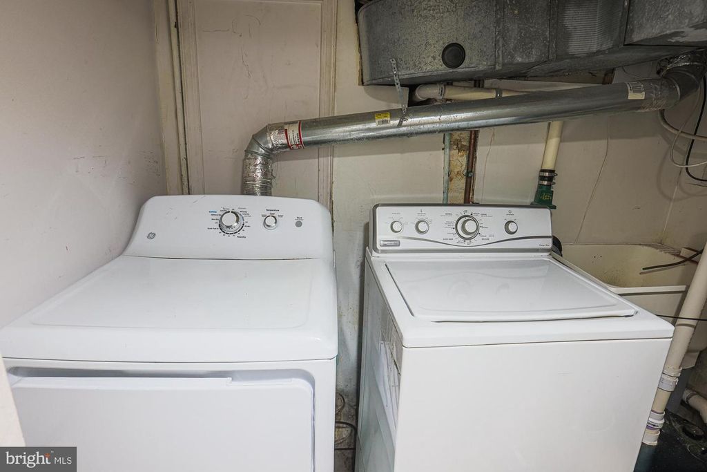 Image 29 of property listing at 1010 S BOULDIN ST, Baltimore, MD 21224