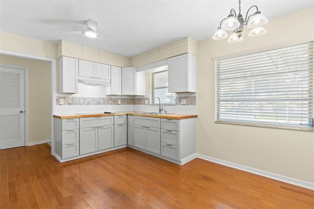 965 SANTA MONICA DRIVE, Dunedin, FL 34698