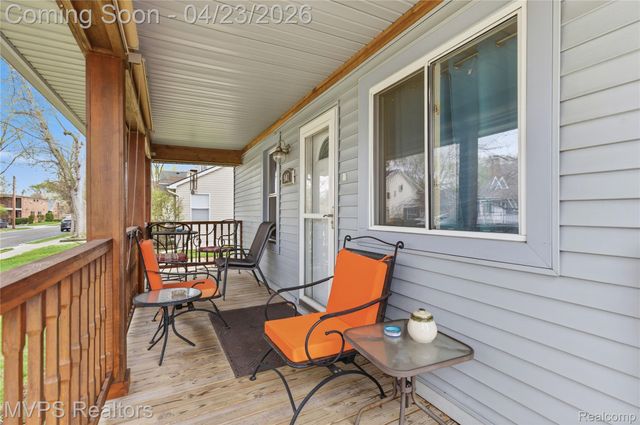 907 Batavia Avenue, Royal Oak, MI 48067