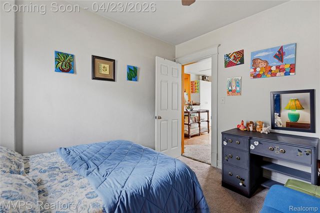 907 Batavia Avenue, Royal Oak, MI 48067