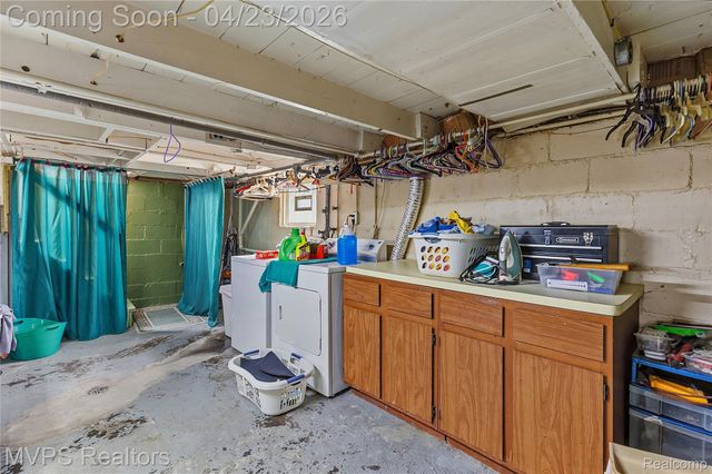 907 Batavia Avenue, Royal Oak, MI 48067