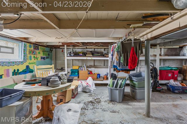 907 Batavia Avenue, Royal Oak, MI 48067