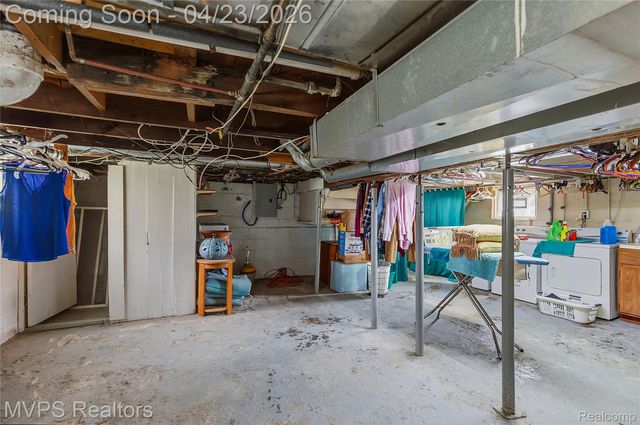 907 Batavia Avenue, Royal Oak, MI 48067