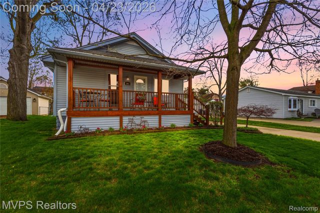 907 Batavia Avenue, Royal Oak, MI 48067