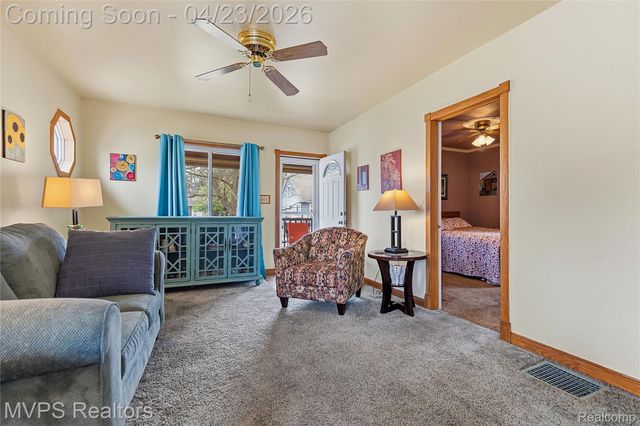 907 Batavia Avenue, Royal Oak, MI 48067