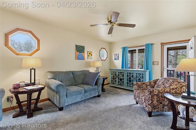 907 Batavia Avenue, Royal Oak, MI 48067