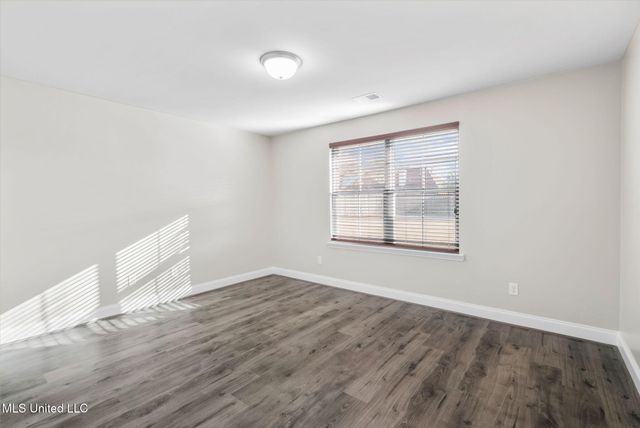 2163 Woodridge Drive, Southaven, MS 38672