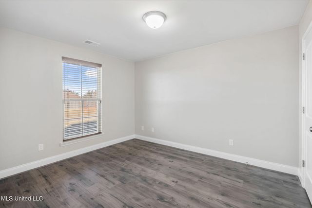 2163 Woodridge Drive, Southaven, MS 38672