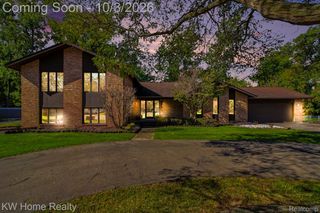 23433 Riverview Drive, Southfield, MI 48034