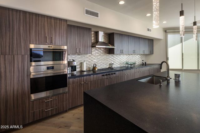 9807 E BROKEN SPUR Drive, Scottsdale, AZ 85262