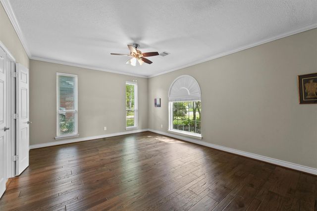 2023 Forest Garden Drive, Kingwood, TX 77345