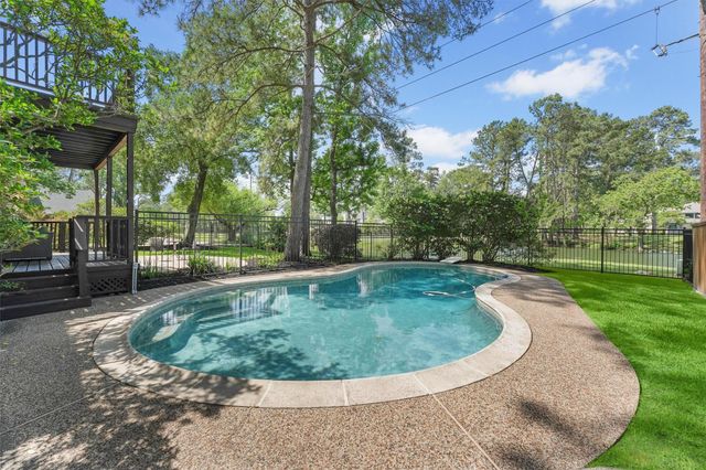 2023 Forest Garden Drive, Kingwood, TX 77345