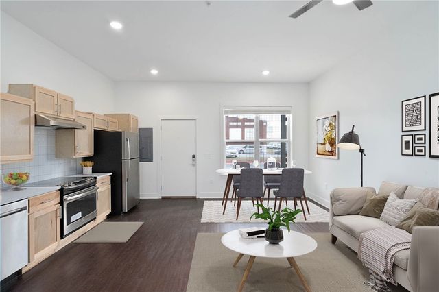 726 E Emma Avenue 101, Springdale, AR 72764