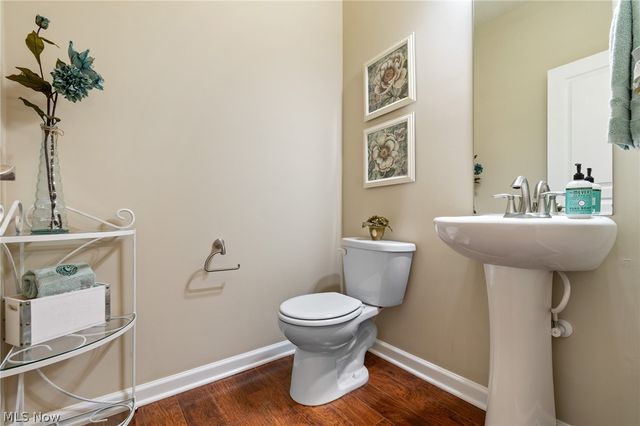 49 Garnett, Akron, OH 44321