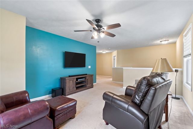 49 Garnett, Akron, OH 44321