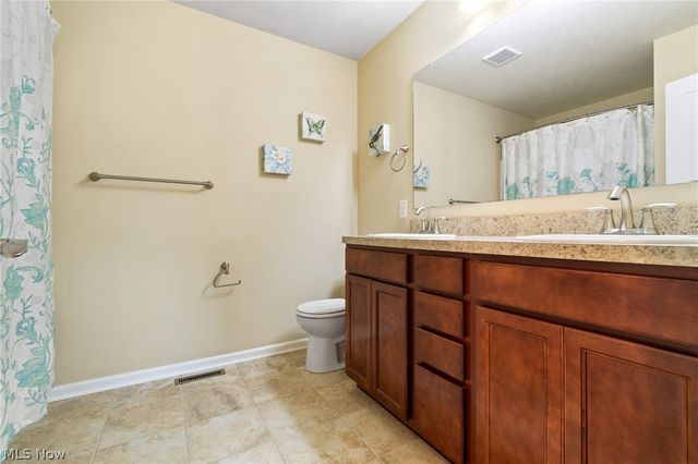 49 Garnett, Akron, OH 44321