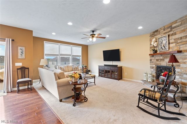 49 Garnett, Akron, OH 44321