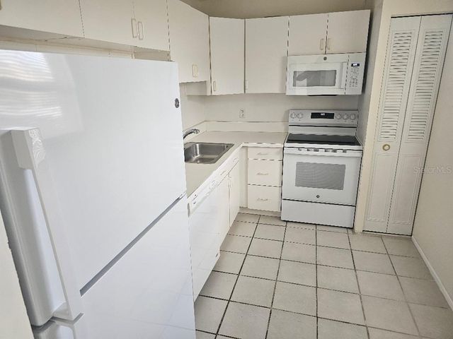 3880 IRONWOOD LANE 505E, Bradenton, FL 34209