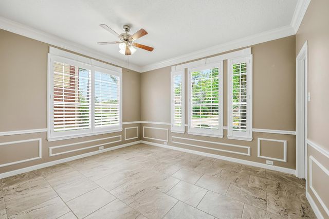 531 W North Hill Drive, Spring, TX 77388