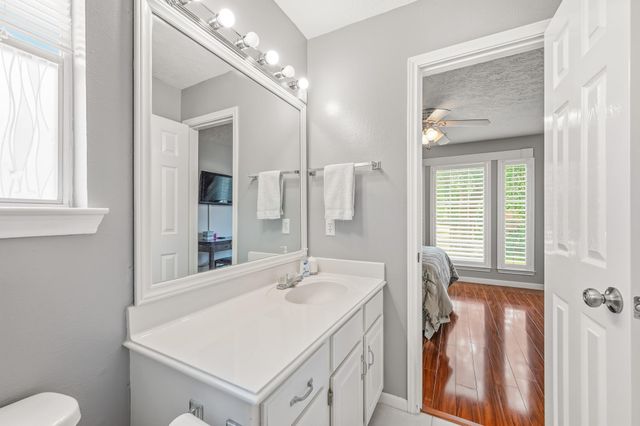 531 W North Hill Drive, Spring, TX 77388