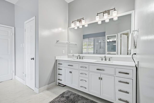 531 W North Hill Drive, Spring, TX 77388