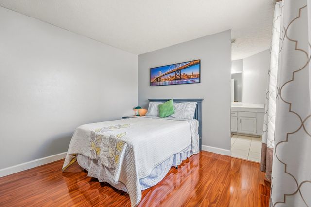 531 W North Hill Drive, Spring, TX 77388