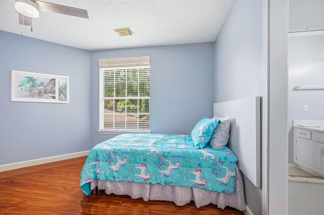 531 W North Hill Drive, Spring, TX 77388