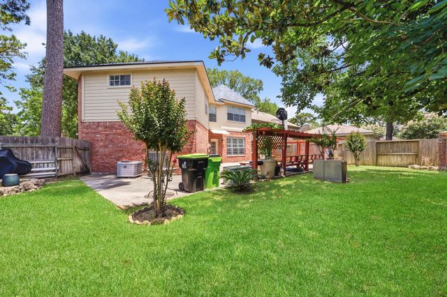531 W North Hill Drive, Spring, TX 77388