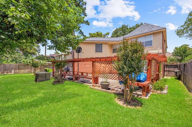 531 W North Hill Drive, Spring, TX 77388