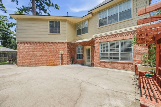 531 W North Hill Drive, Spring, TX 77388